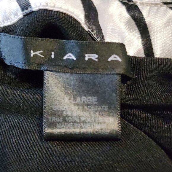 Kiara Women’s Blouse XL Black 3/4 Sleeve Zebra Print Classic Casual Chic Modern - Picture 4 of 8